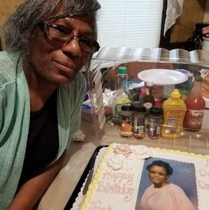 Meet your Posher, Bernice